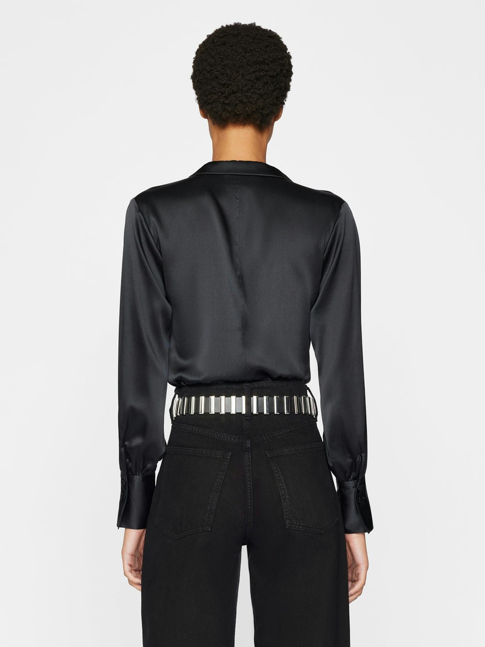 shirt back view alt:fit2